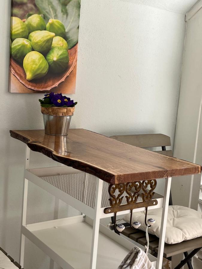 Charming Studio Apartment At House Rustica With Terrace And Nearby Parking Punat Dış mekan fotoğraf